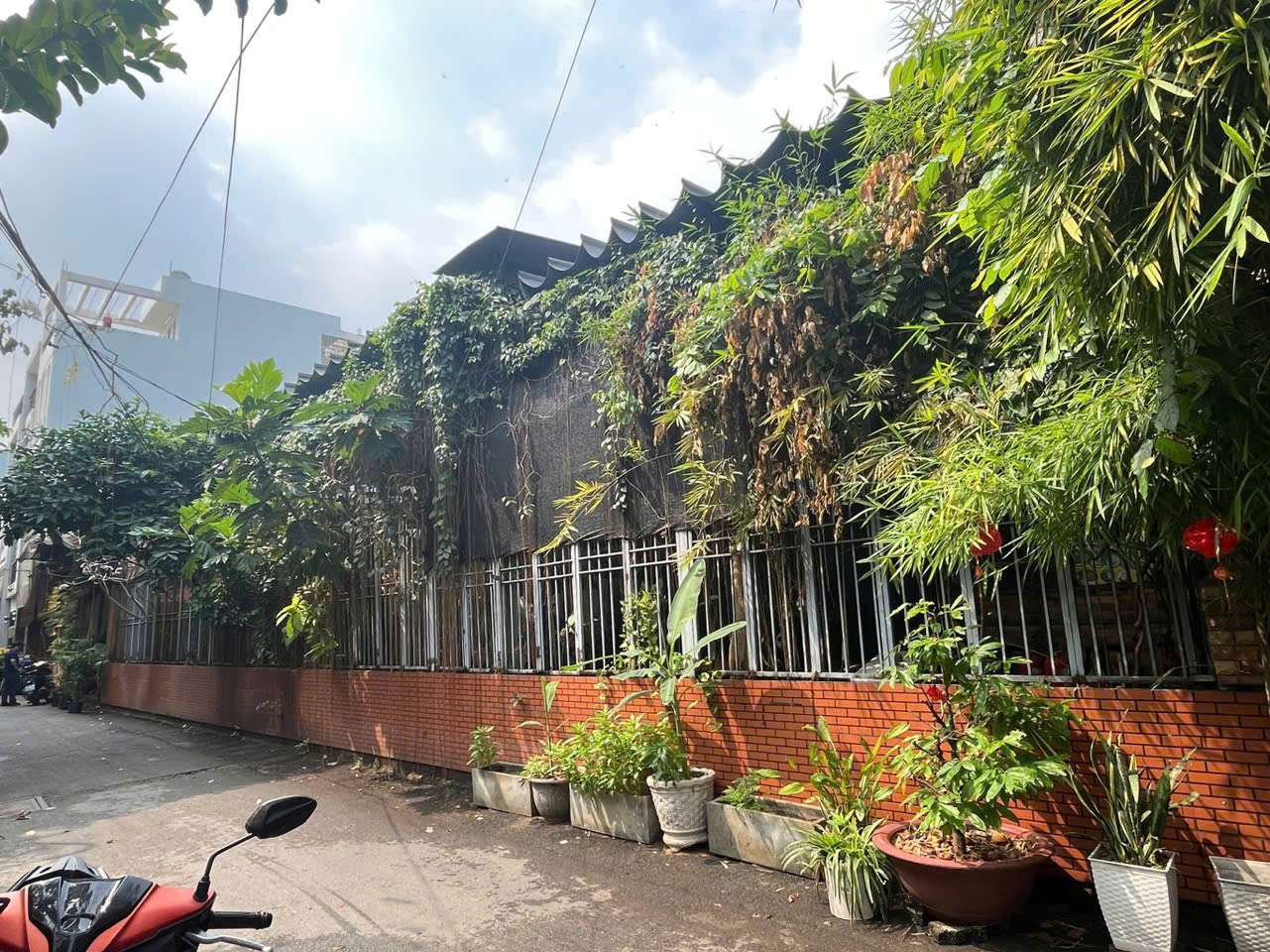 Nhà phố 168m² hẻm 235 Nguyễn Xí Phường 13 Bình Thạnh giá 15 Tỷ