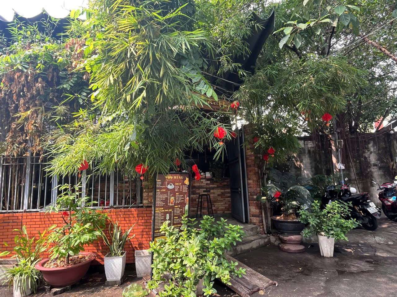 Nhà phố 168m² hẻm 235 Nguyễn Xí Phường 13 Bình Thạnh giá 15 Tỷ