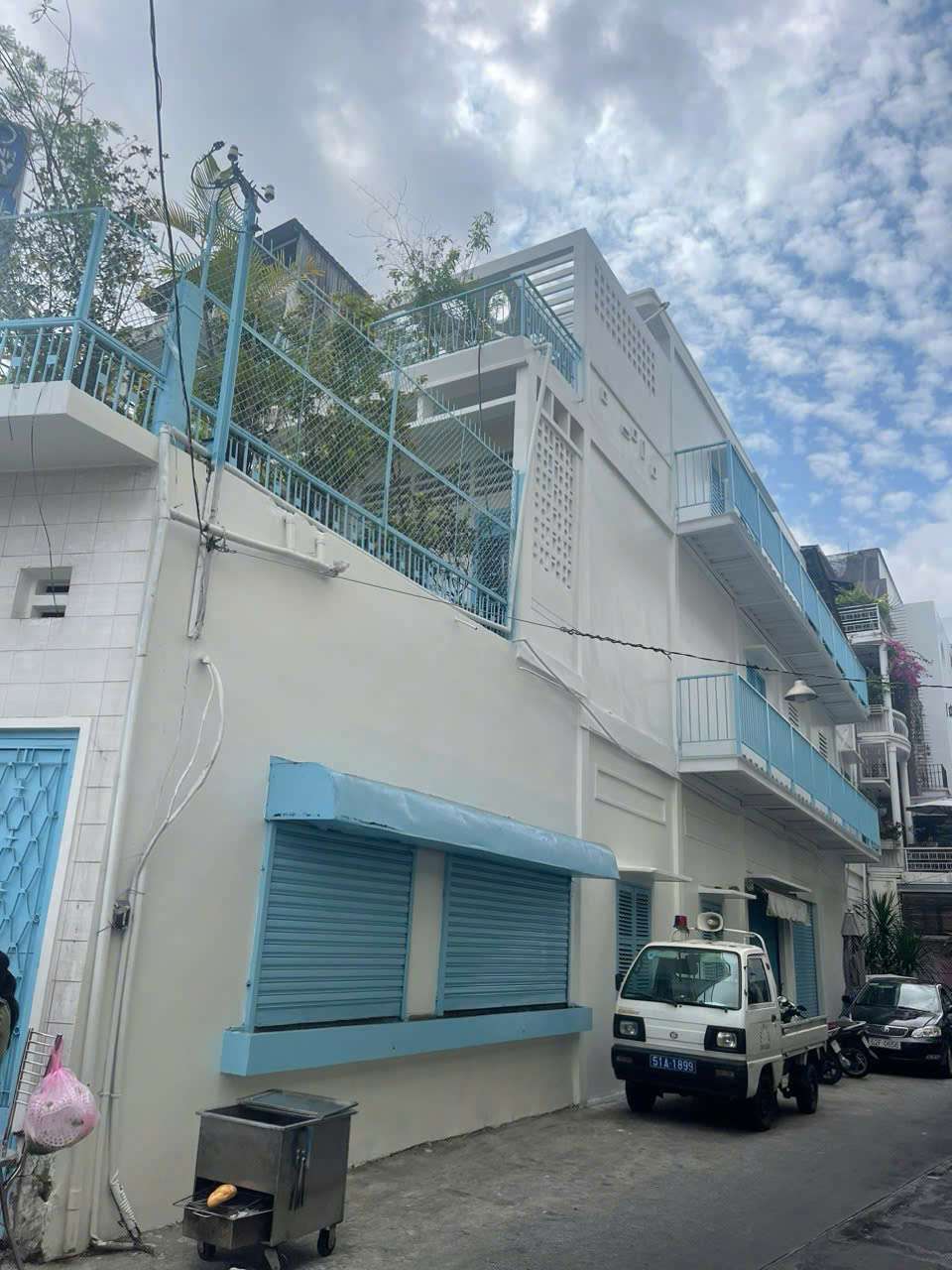 Nhà phố 3 tầng 100m² mặt tiền Lê Văn Sỹ Phường 13 Quận 3 giá 38.8 Tỷ