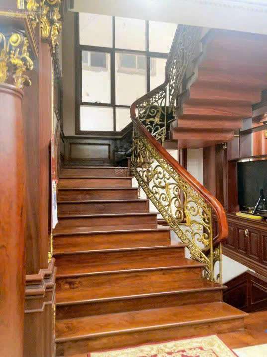 Bán biệt thự 371 Tân Sơn Nhì – Tân Phú | Hầm – 4 lầu – sân thượng | Gần 700m² sàn