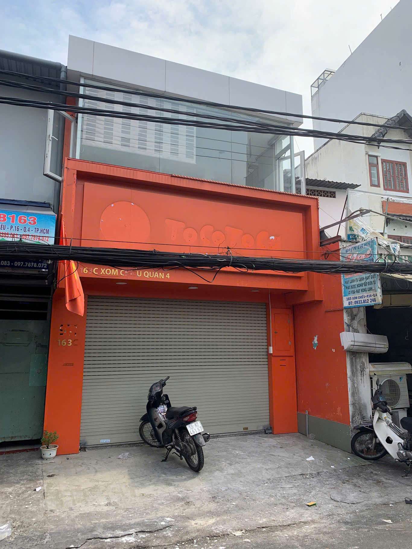 BÁN NHÀ PHỐ MẶT TIỀN ĐẸP, VỊ TRÍ ĐẮC ĐỊA TẠI QUẬN 4, TP.HCM