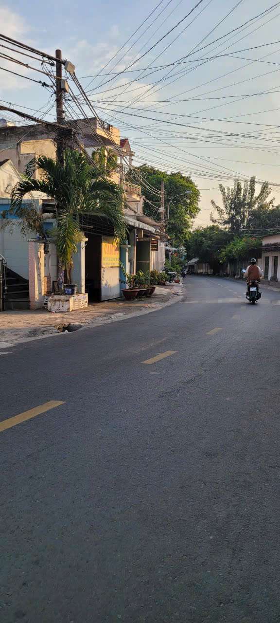 Bán Nhà Phố Mặt Tiền – Đường Số 379, Tăng Nhơn Phú A, TP. Thủ Đức