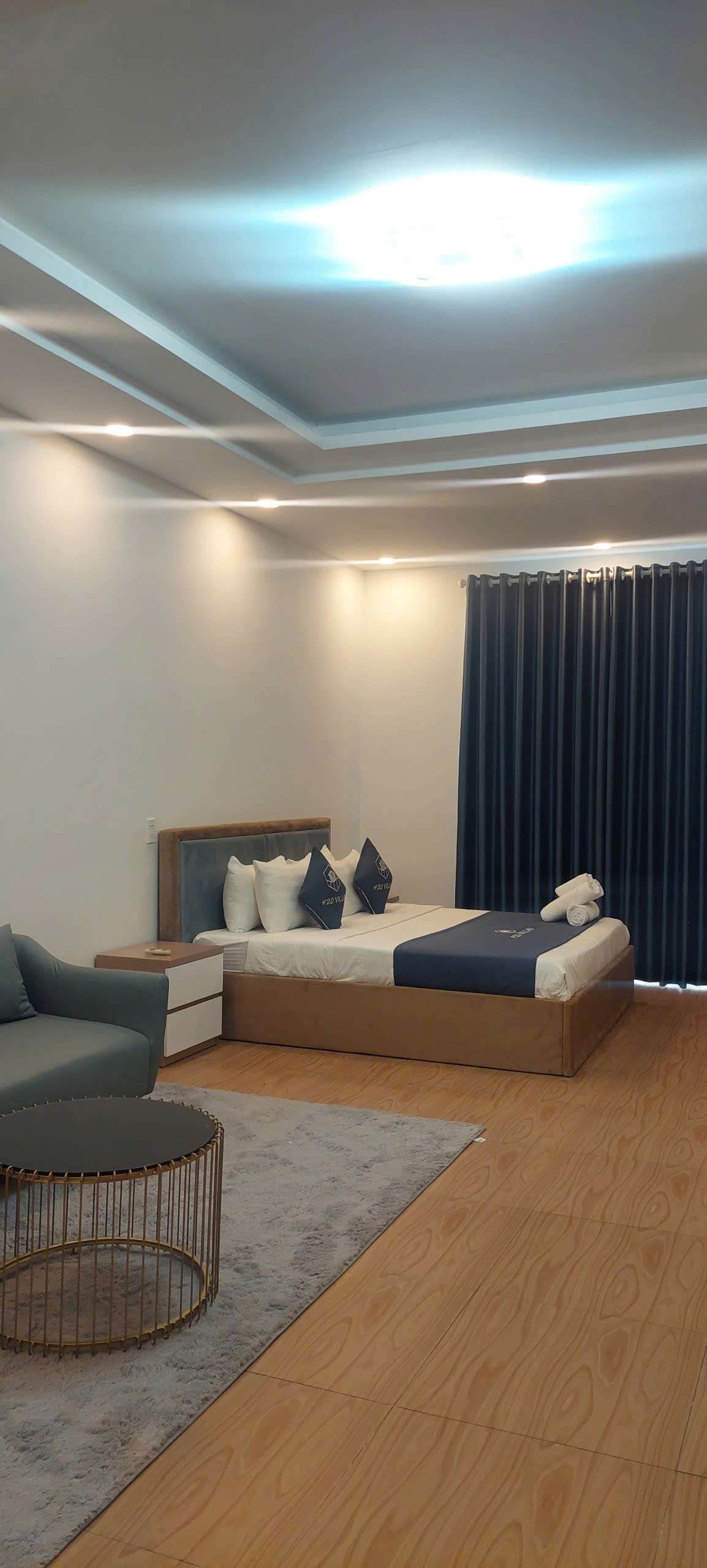 Bán Nhà Phố Mặt Tiền Nguyễn Bá Huân – Thảo Điền, TP. Thủ Đức | 4 Tầng – Diện Tích Hơn 200m²
