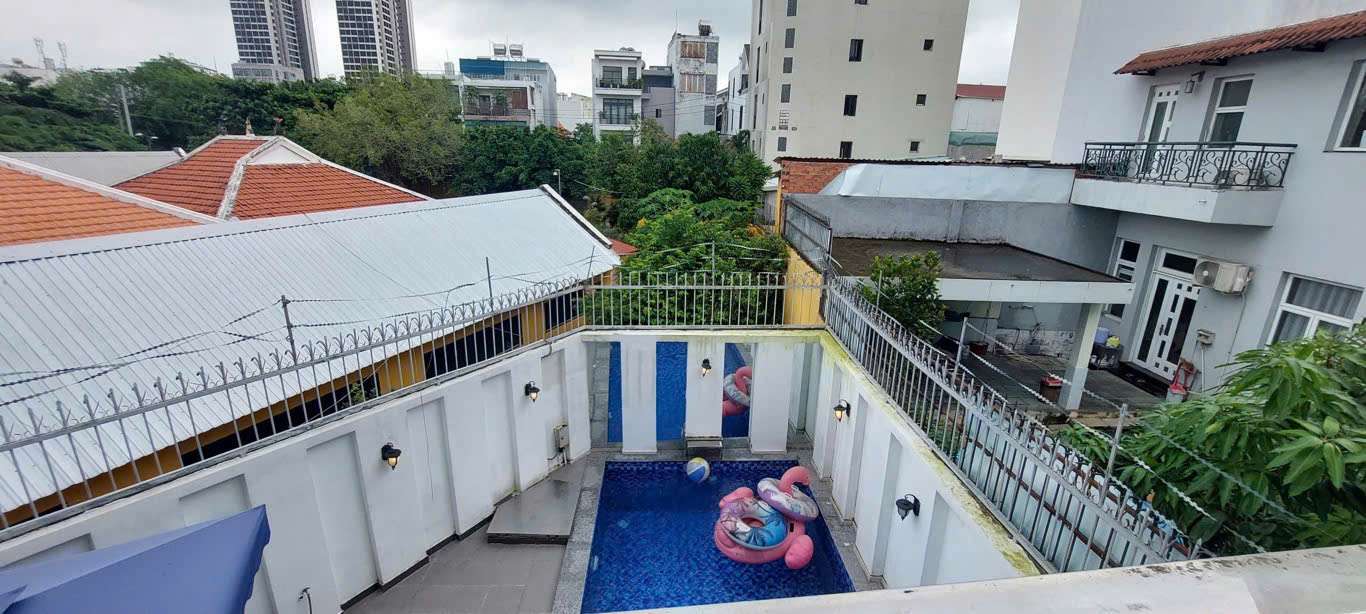 Bán Nhà Phố Mặt Tiền Nguyễn Bá Huân – Thảo Điền, TP. Thủ Đức | 4 Tầng – Diện Tích Hơn 200m²