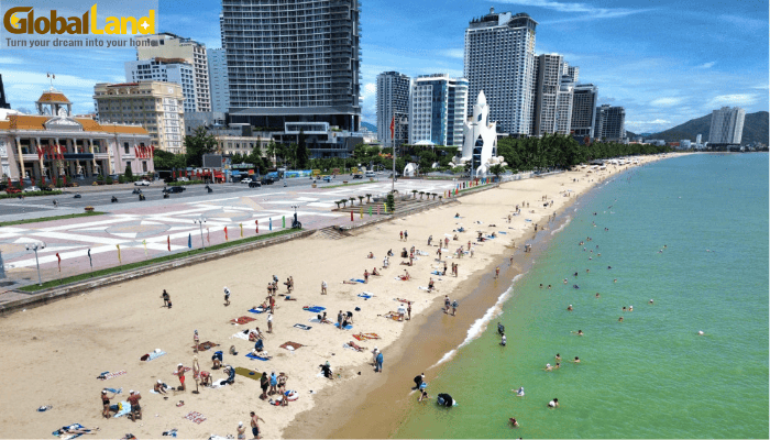 Khánh Hòa – Phan Thiết nhộn nhịp trở lại, du lịch cuối năm tăng 18%